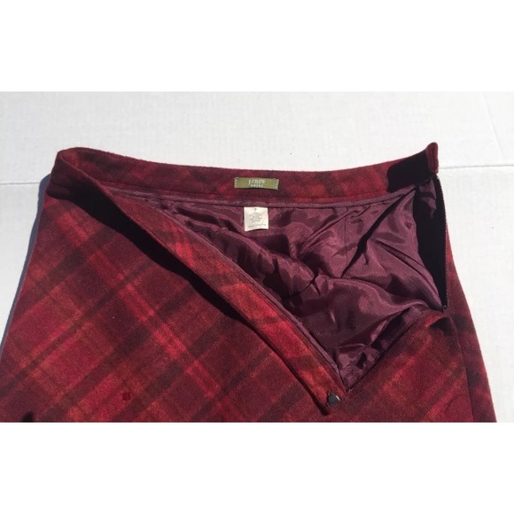 J.Crew enjoy Sz 8 Wool Blend red Lined Skirt Plaid - Picture 2 of 5